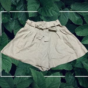 Zara linen pleated shorts